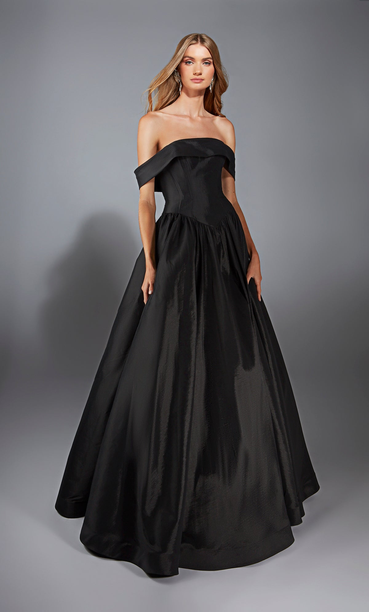 Alyce Paris 1889 The Secret Robe - Long Off the épaule Pockets Ballgown Robe
