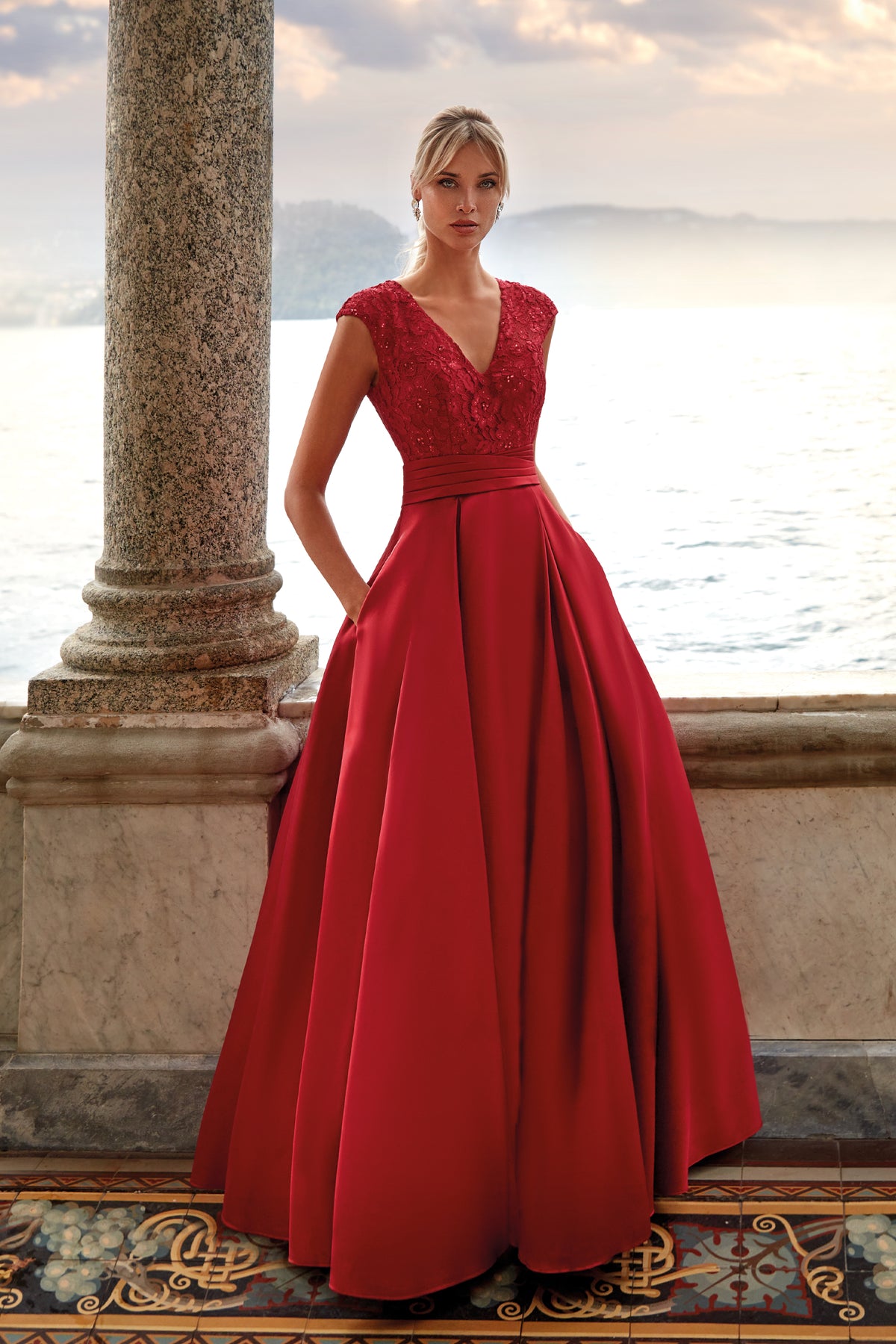 Alyce Paris 27278 Ocasión especial en V de talla grande