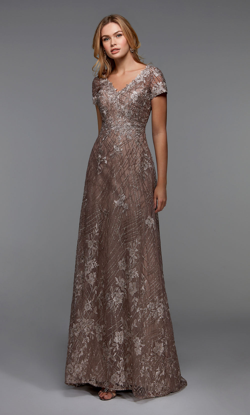 Alyce Paris 27525 Illusion d'occasion spéciale a embelli une robe de ligne