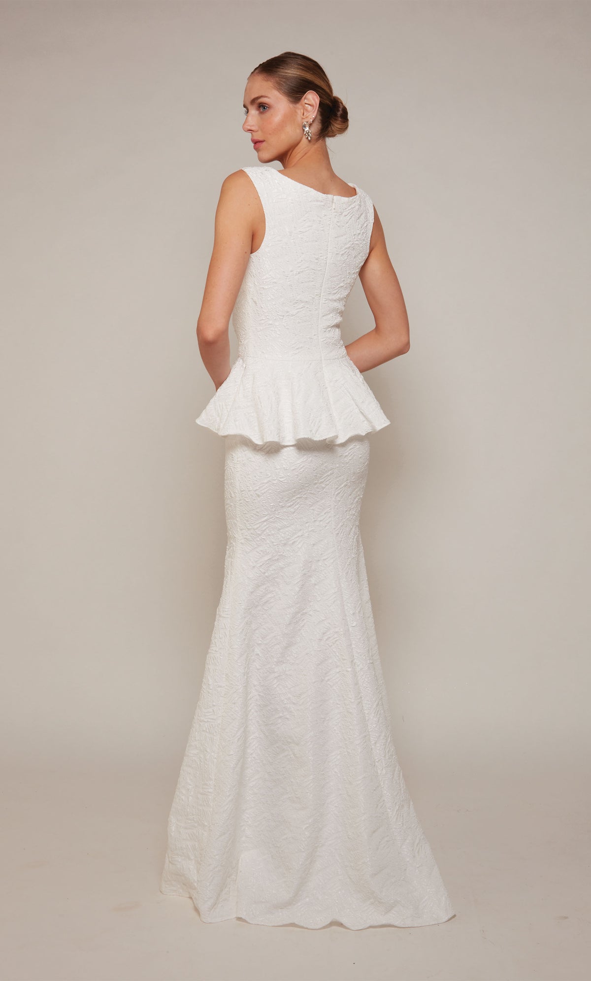 ALYCE Paris 27579 Special Occasion Scoop Neckline Chic Straight Dress
