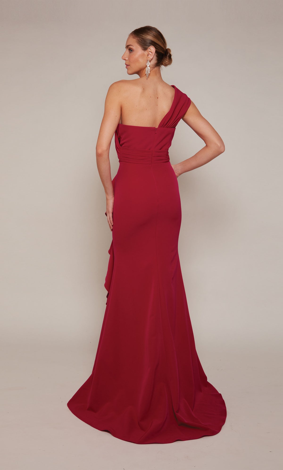 ALYCE Paris 27646 Gerades Kleid mit Rüschen und One-Shoulder-Ausschnitt für besondere Anlässe