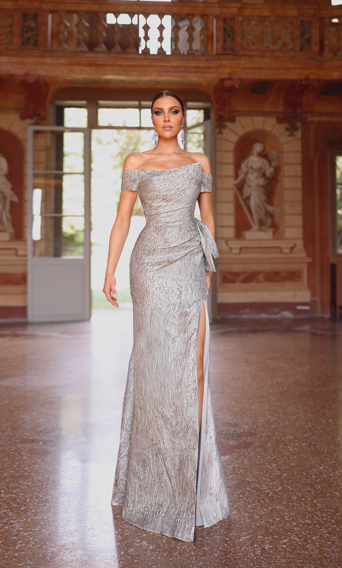 Alyce Paris 27717 Occasion spéciale au large de l'épaule Slit Fit n Flare Robe