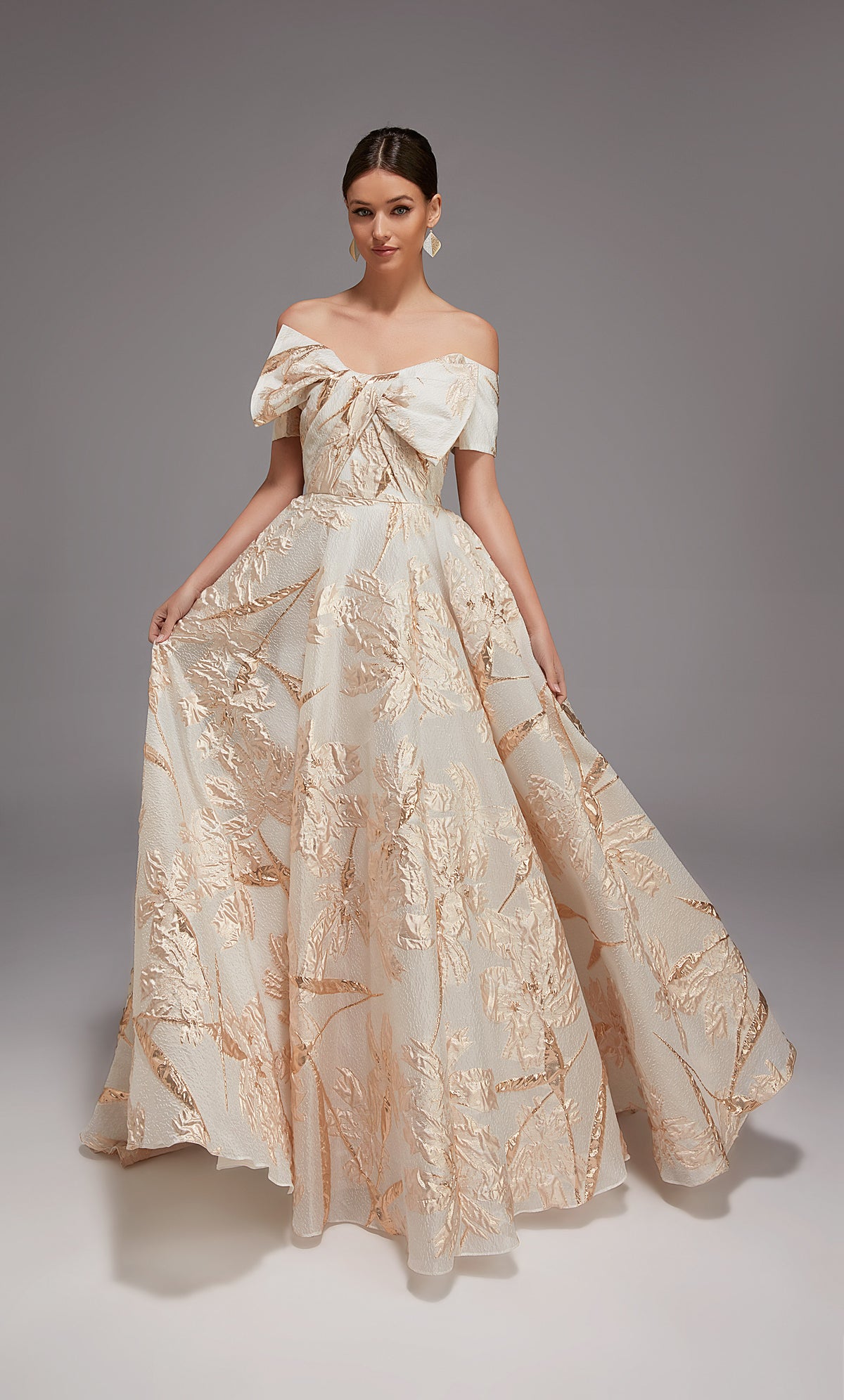 Alyce Paris 27804 Occasion spéciale au large du décolleté de l'épaule embelli une robe de ligne