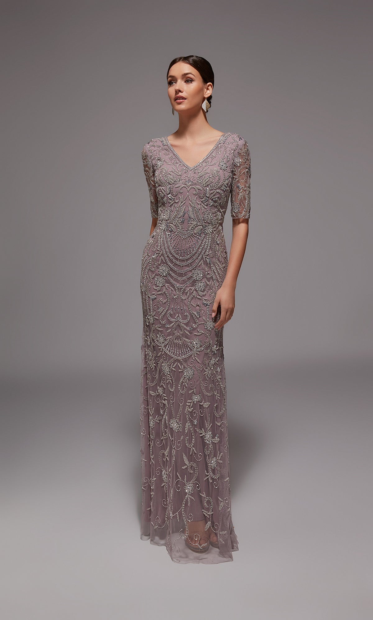 Alyce Paris 27824 Occasion spéciale Décolleté d'illusion modeste une robe de ligne