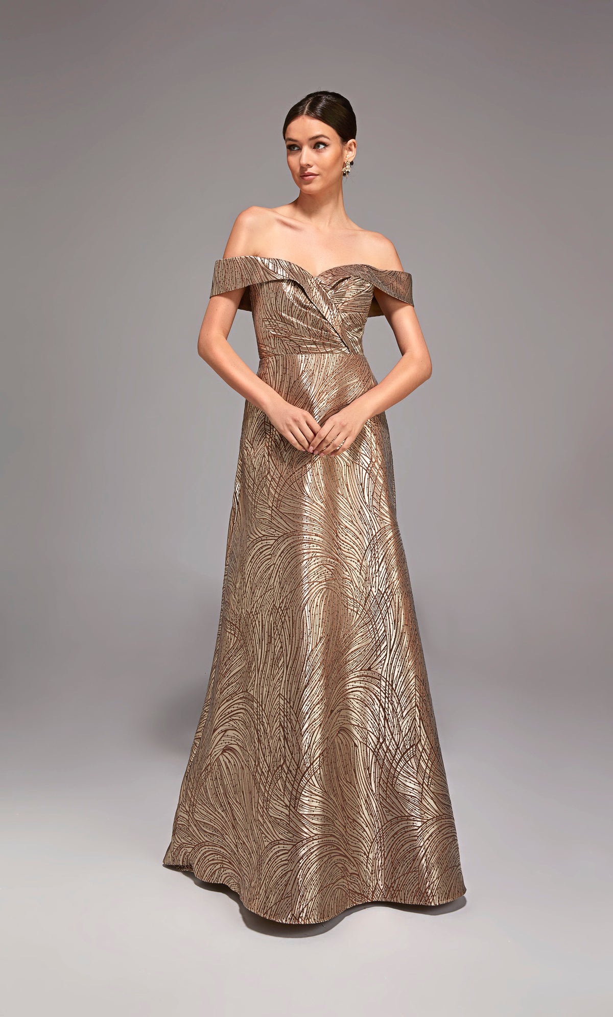 Alyce Paris 27844 Ocasión especial fuera del hombro Elegante un vestido de línea