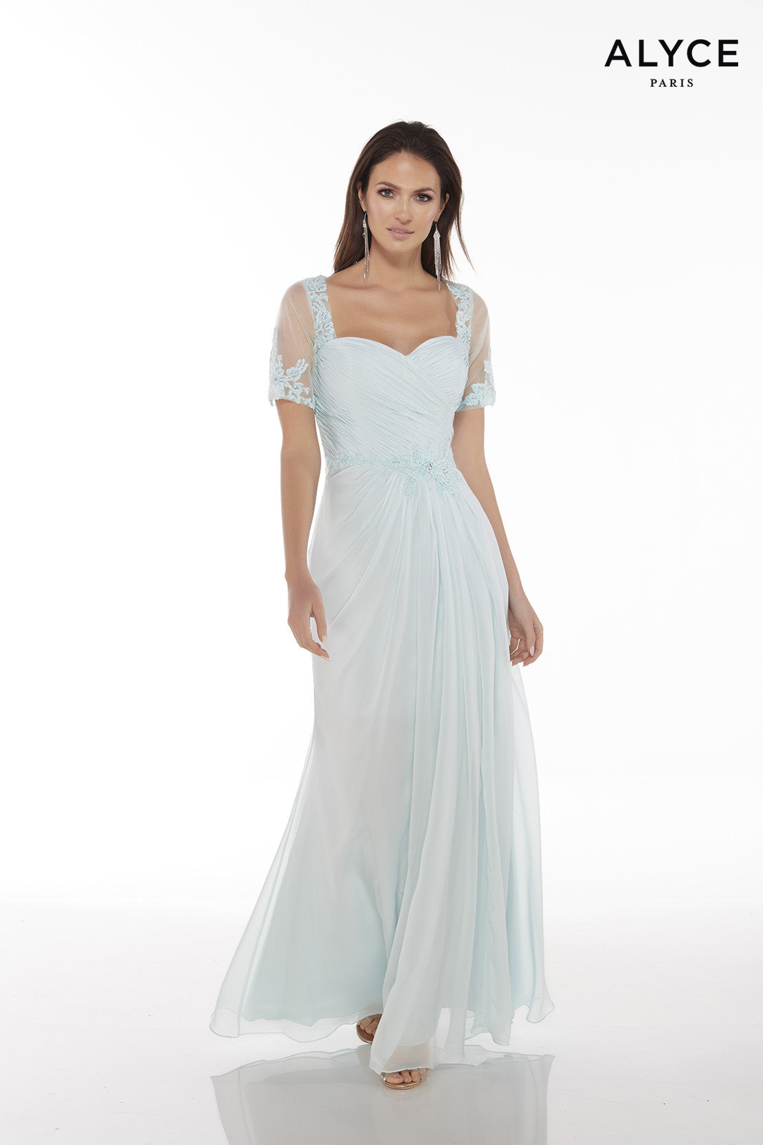 ALYCE Paris 29580 Vestido fluido elegante con escote corazón para ocasiones especiales