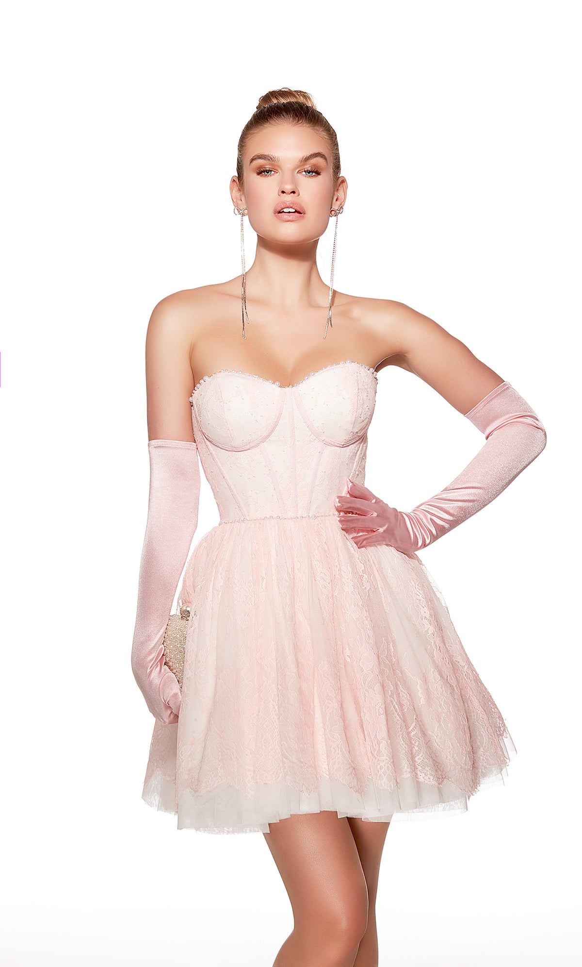 Alyce Paris 30041 Homecoming Court décolleté en cœur