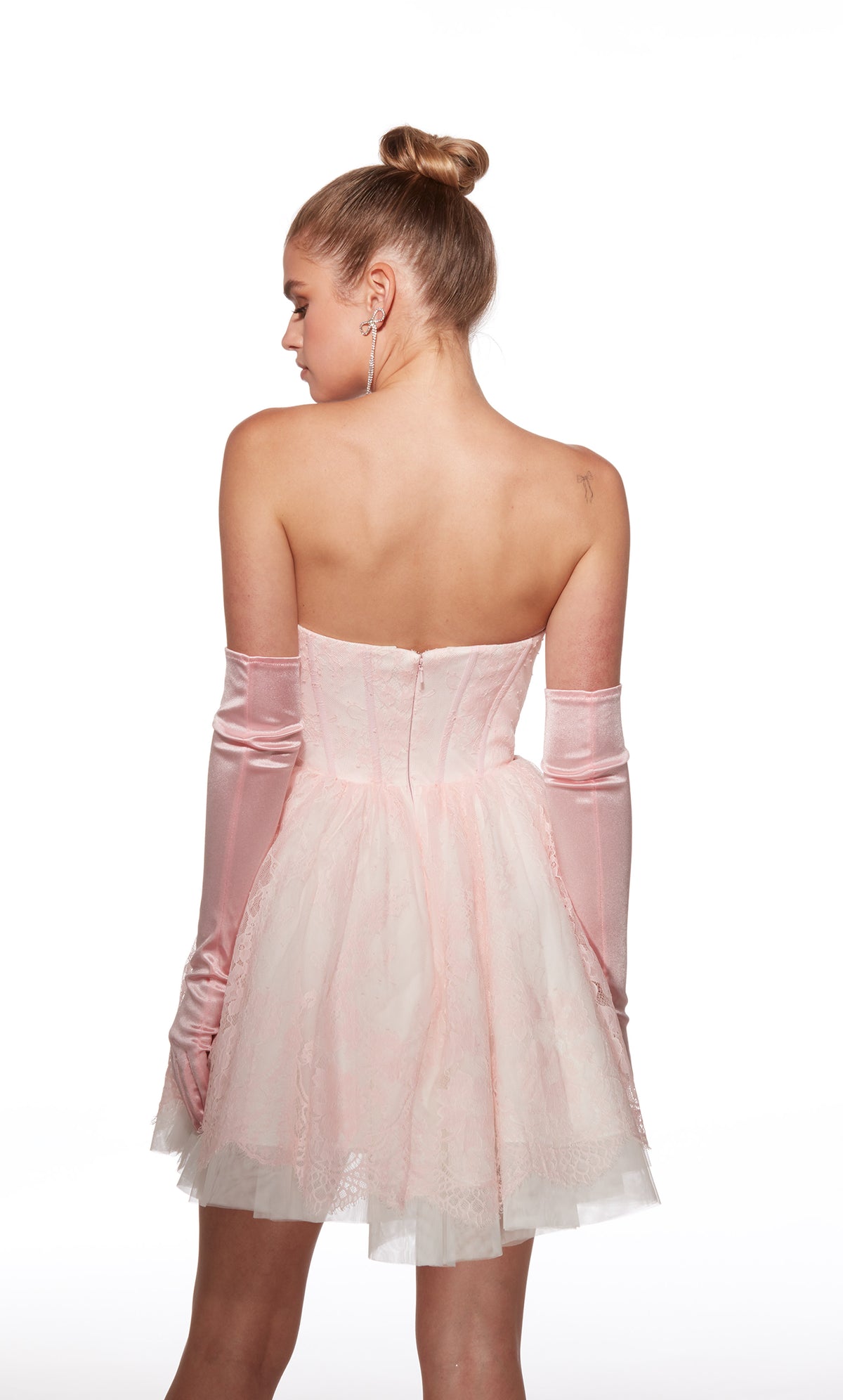 Alyce Paris 30041 Homecoming Court décolleté en cœur