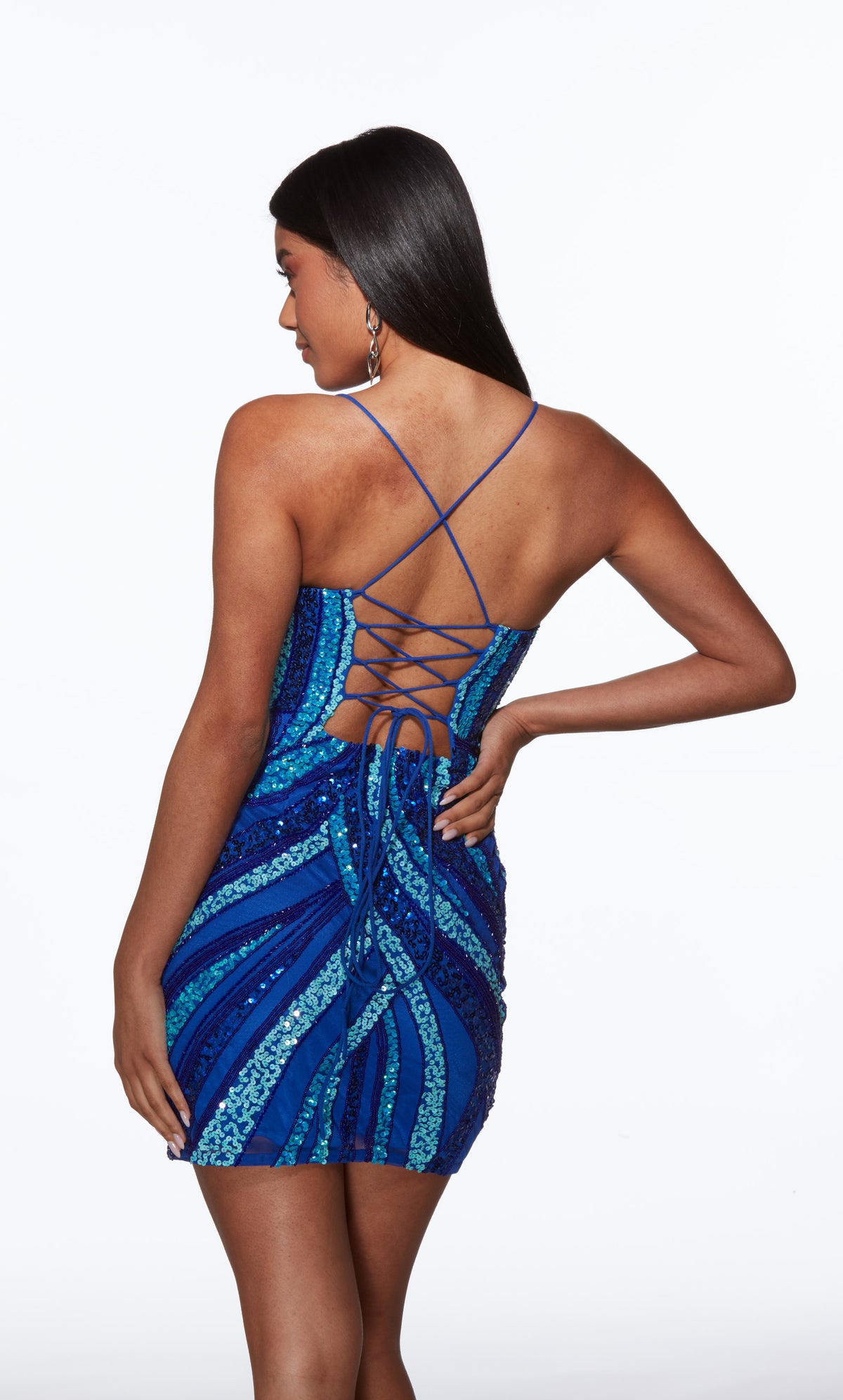 Alyce Paris 40013 Homecoming Scoop Scoop Sculle Embellido Vestido recto