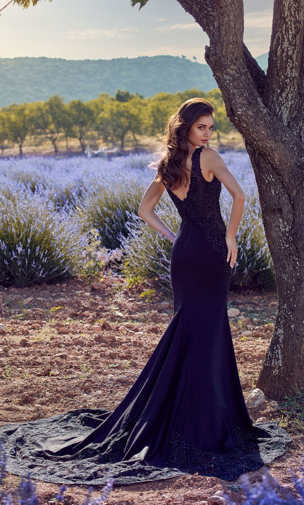 Alyce Paris 5065 Vestido de sirena elegante de cuello en V nupcial