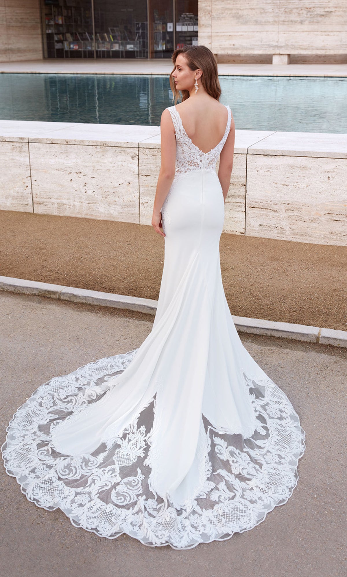 ALYCE PARIS 5065 Abito da sirena elegante con scollo a V nuziale