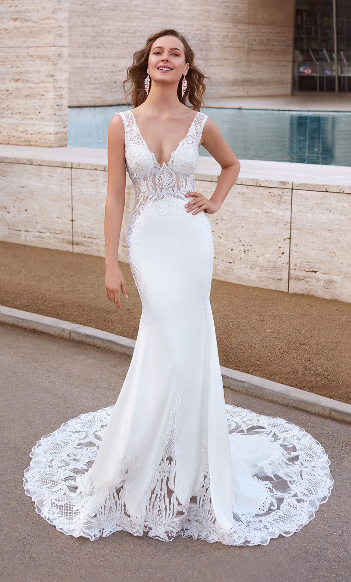 ALYCE PARIS 5065 Abito da sirena elegante con scollo a V nuziale