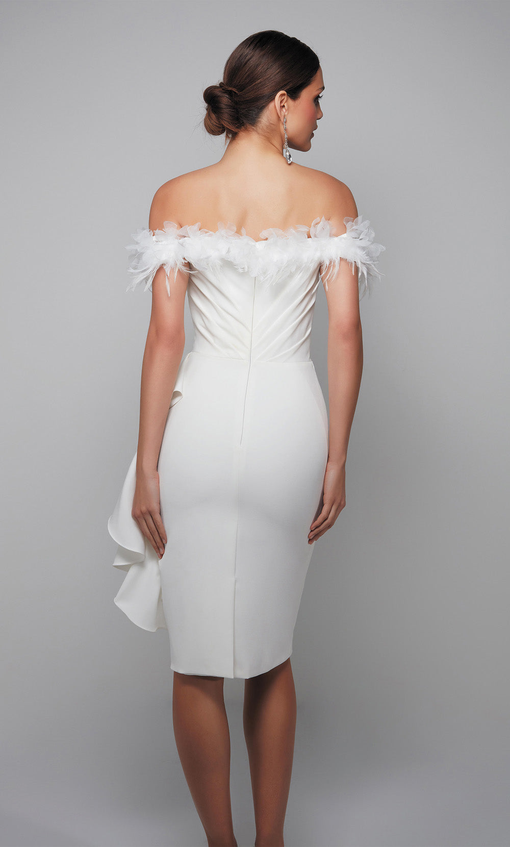 Alyce Paris 70000 Bridal hors de l'épaule Robe droite ruée / drapée