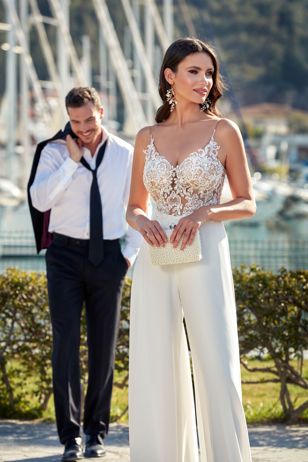 Alyce Paris 70017 Vestido de macacão embelezado de namorada de noiva