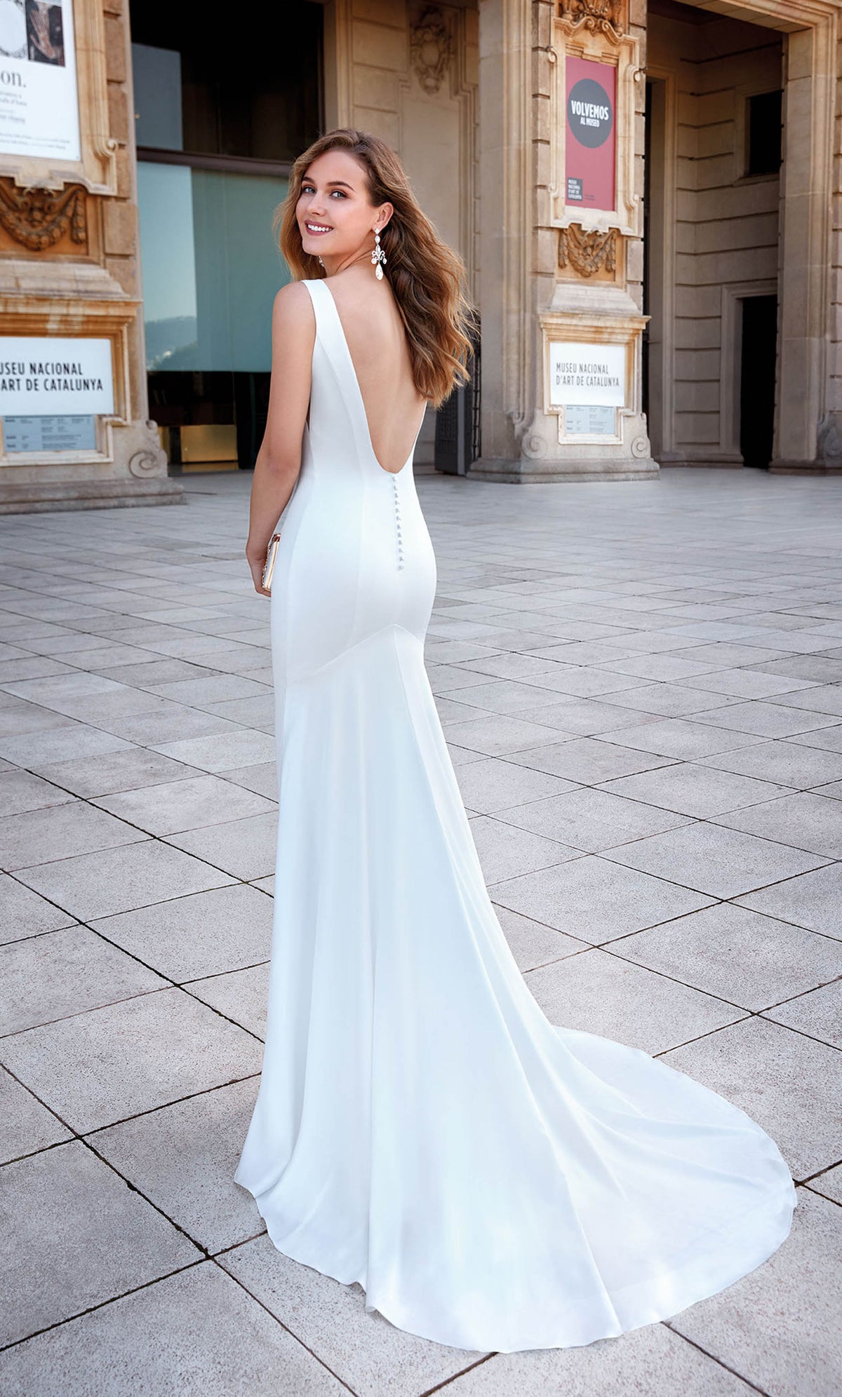 Alyce Paris 7021 Bridal hundido Vestido simple y flare