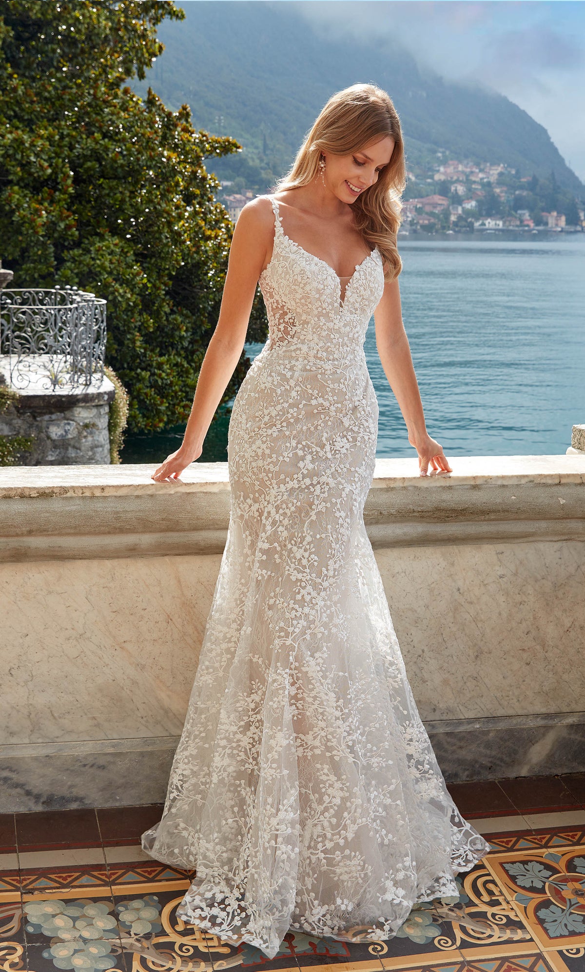 ALYCE Paris 7077 Bridal Plunging Neckline Train Mermaid Dress