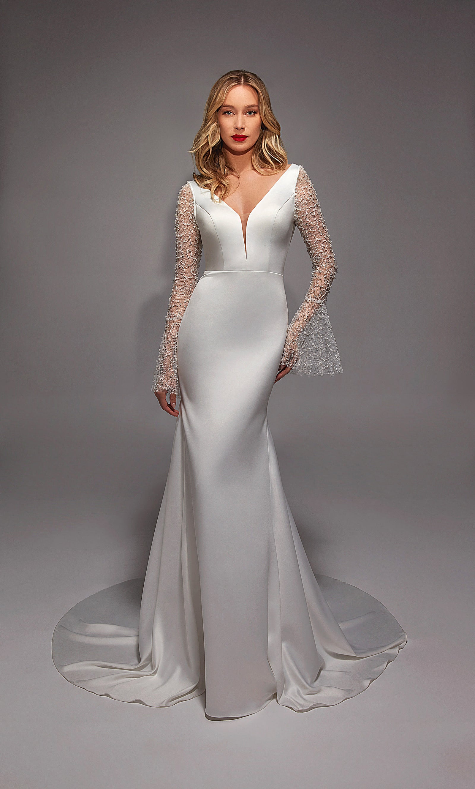 ALYCE Paris 7137 Brautkleid im Meerjungfrau-Stil mit tiefem Ausschnitt und Verzierung
