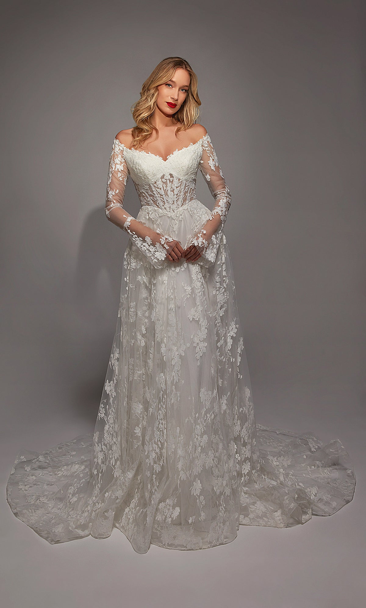 Alyce Paris 7150 Brautschatz Ausschnitt Korsett Ein Linienkleid