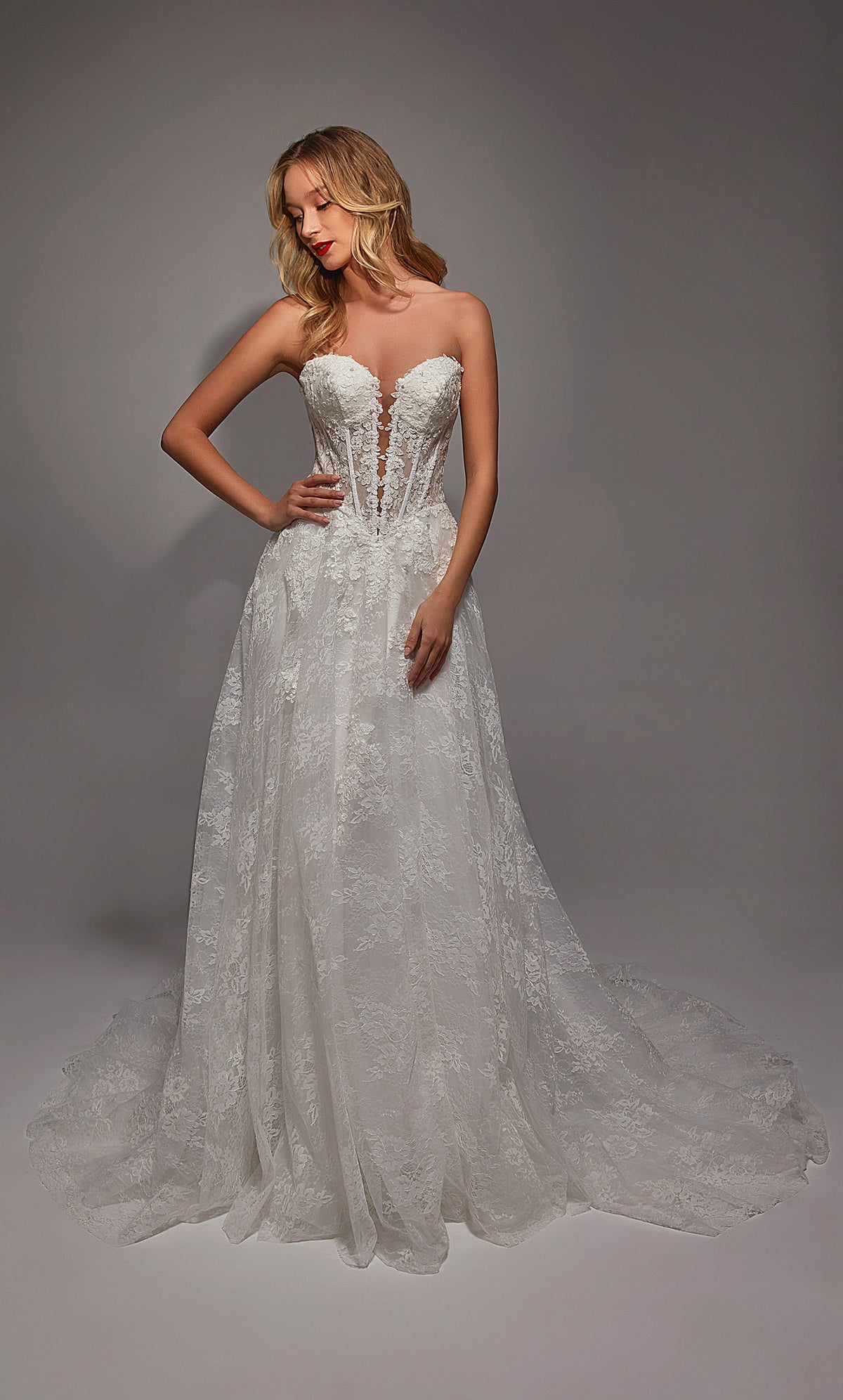 ALYCE PARIS 7154 Pulsanti scollatura a crollo da sposa un abito da linea