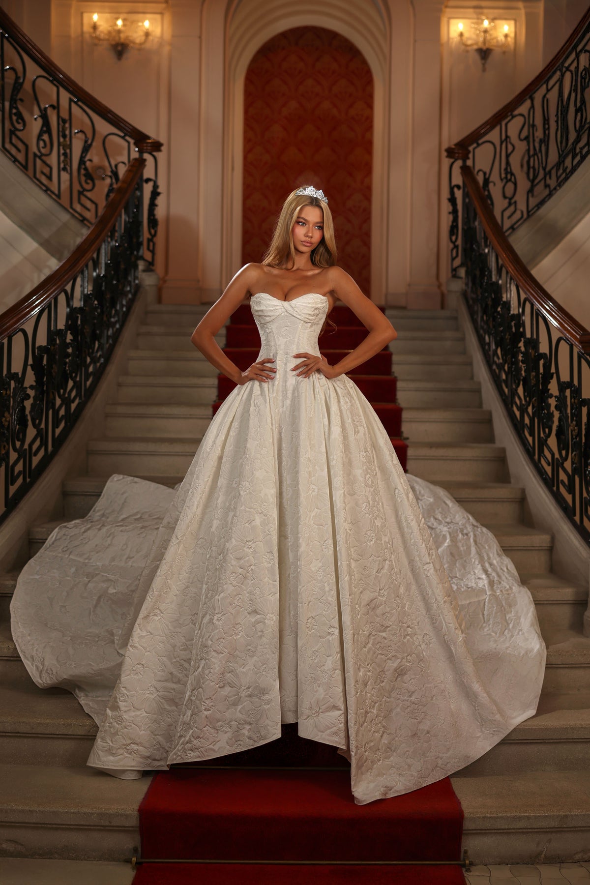 Alyce Paris 7164 decote de decote sem alças de noiva Vestido de plenitude média