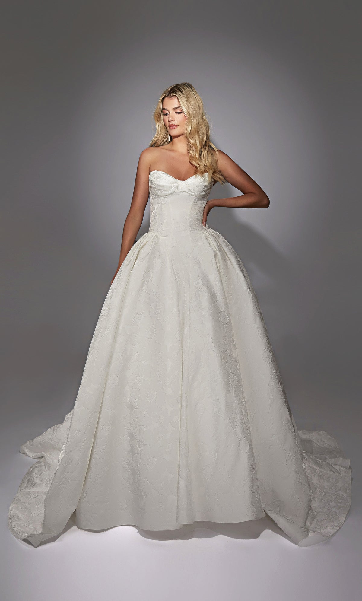 Alyce Paris 7164 decote de decote sem alças de noiva Vestido de plenitude média