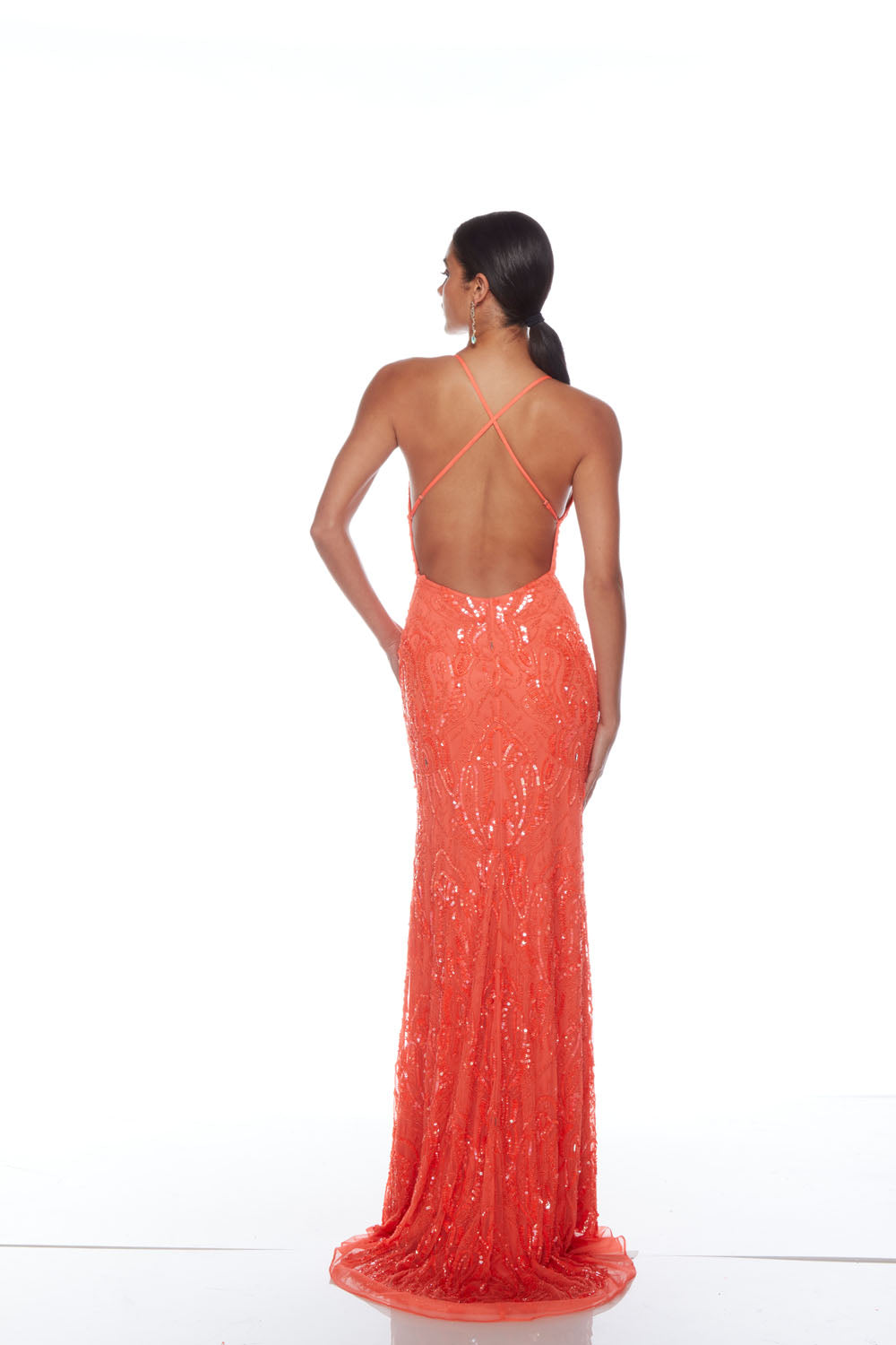 Alyce Paris 88006 Vestido reto embelezado de decote em V
