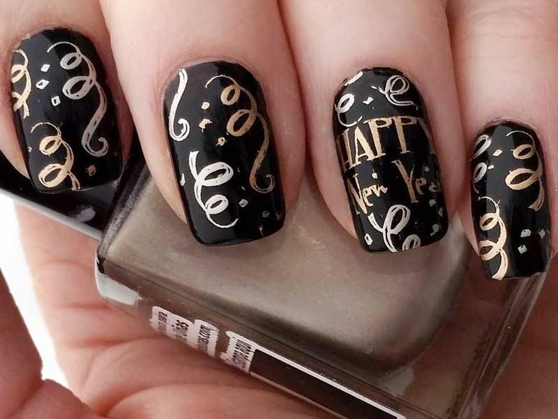 Top 10 NYE Manicures - Alyce Paris