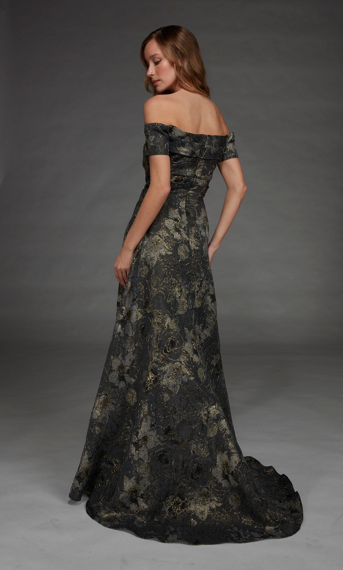 Alyce Paris 27828 Ocasión especial fuera del hombro Ruchada/drapeada un vestido de línea