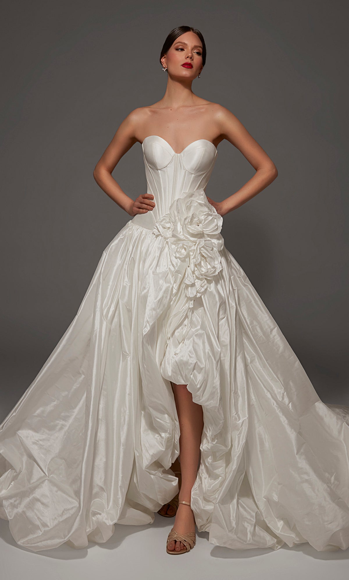 ALYCE Paris 50000 Bridal Cat-eye Neckline Buttons Ballgown Dress