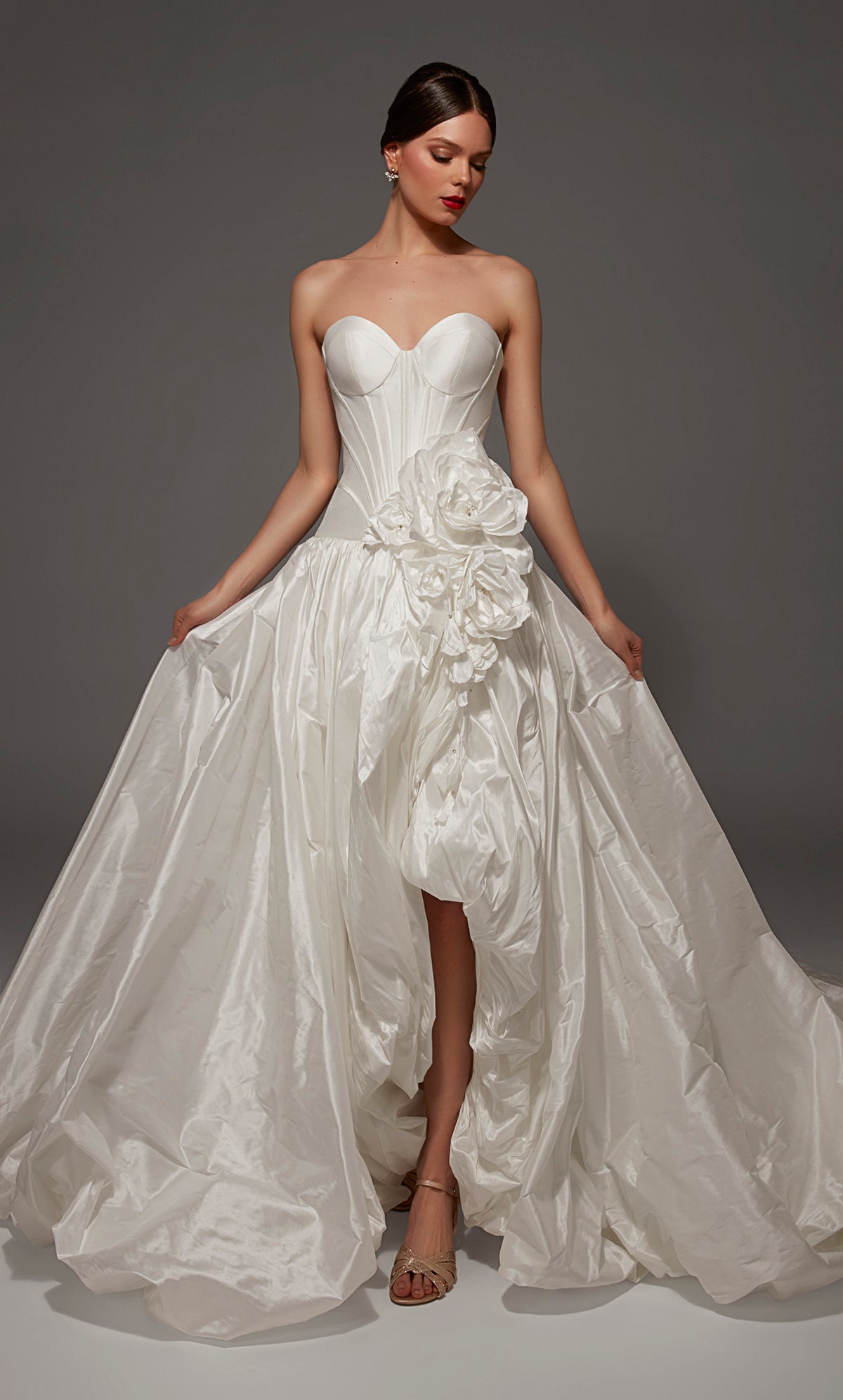 ALYCE Paris 50000 Bridal Cat-eye Neckline Buttons Ballgown Dress