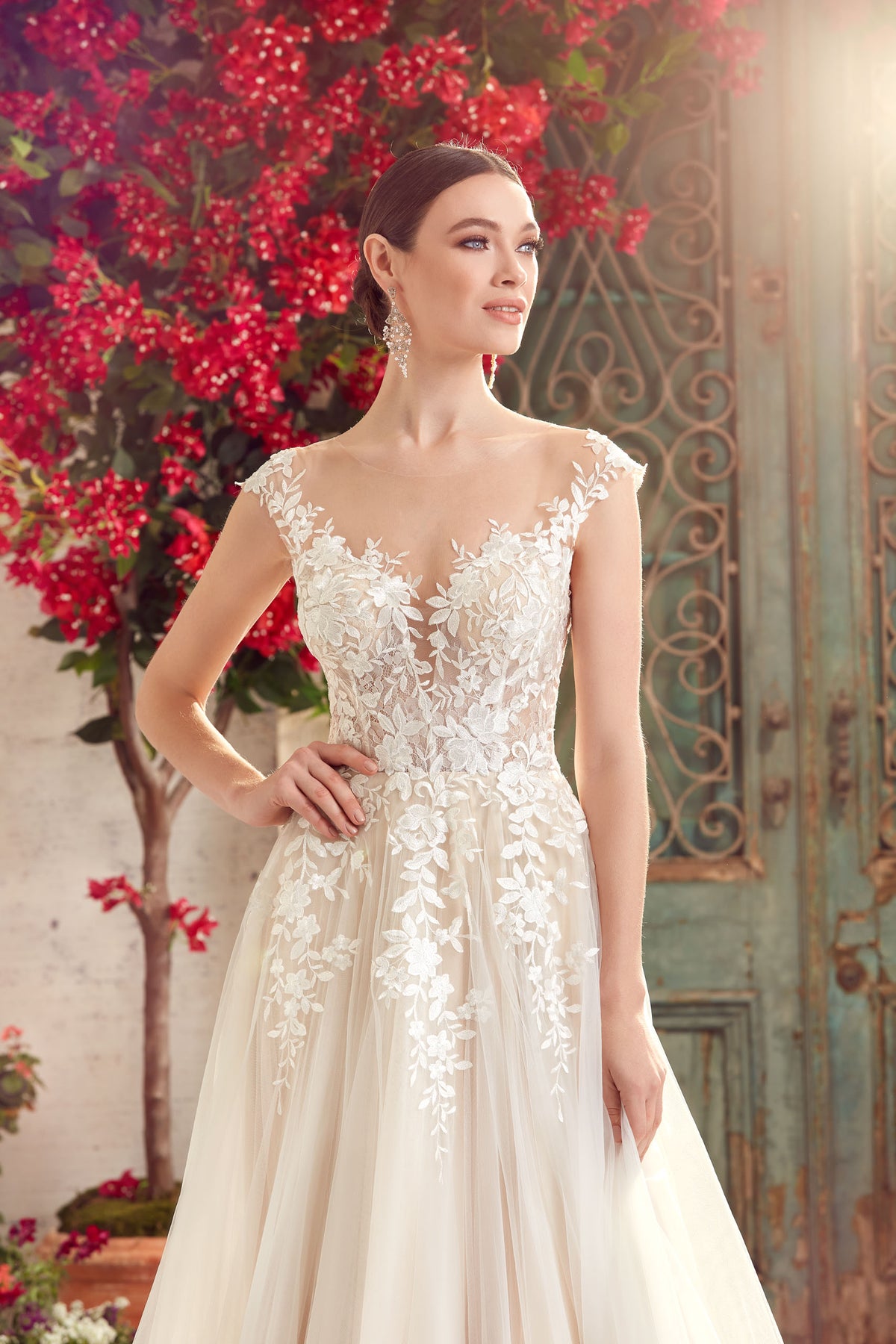 Alyce Paris 5090 Bridal Plongeant l&#39;illusion une robe de ligne