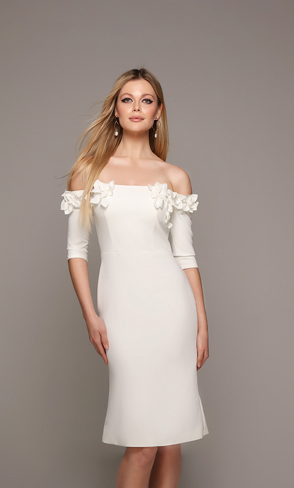 ALYCE PARIS 70003 BRIDAL OFF the épaule Robe droite ornée