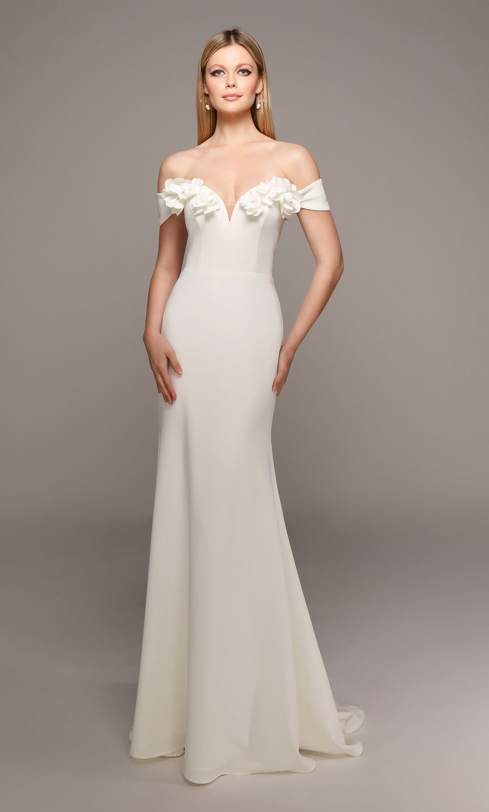 Alyce Paris 7062 Bridal fuera del hombro Vestido de sirena simple