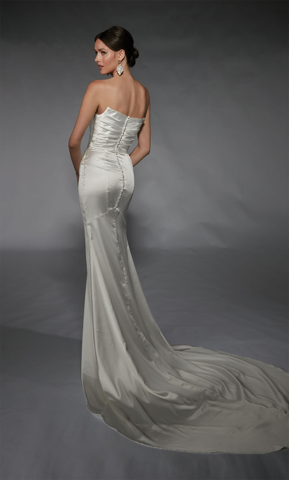 ALYCE PARIS 7106 Abito a fessura da sposa